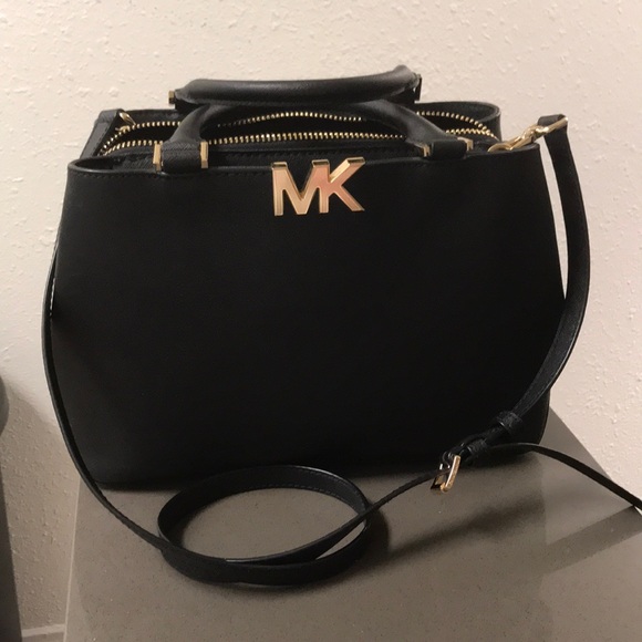 michael kors savannah purse